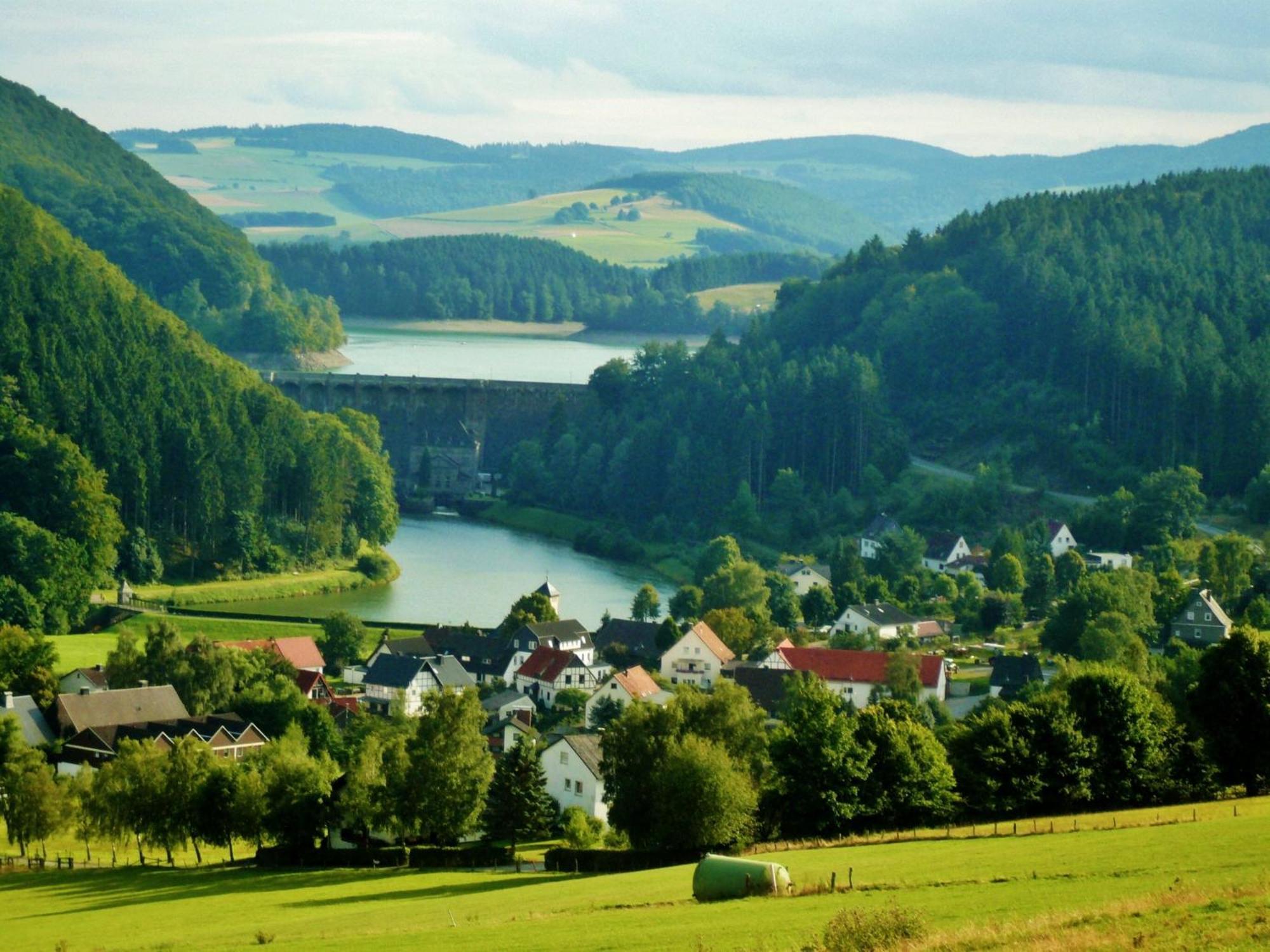 Ferienwohnung Komfort-Fewo Gluecksgriff Mit Garten Willingen  Exterior foto